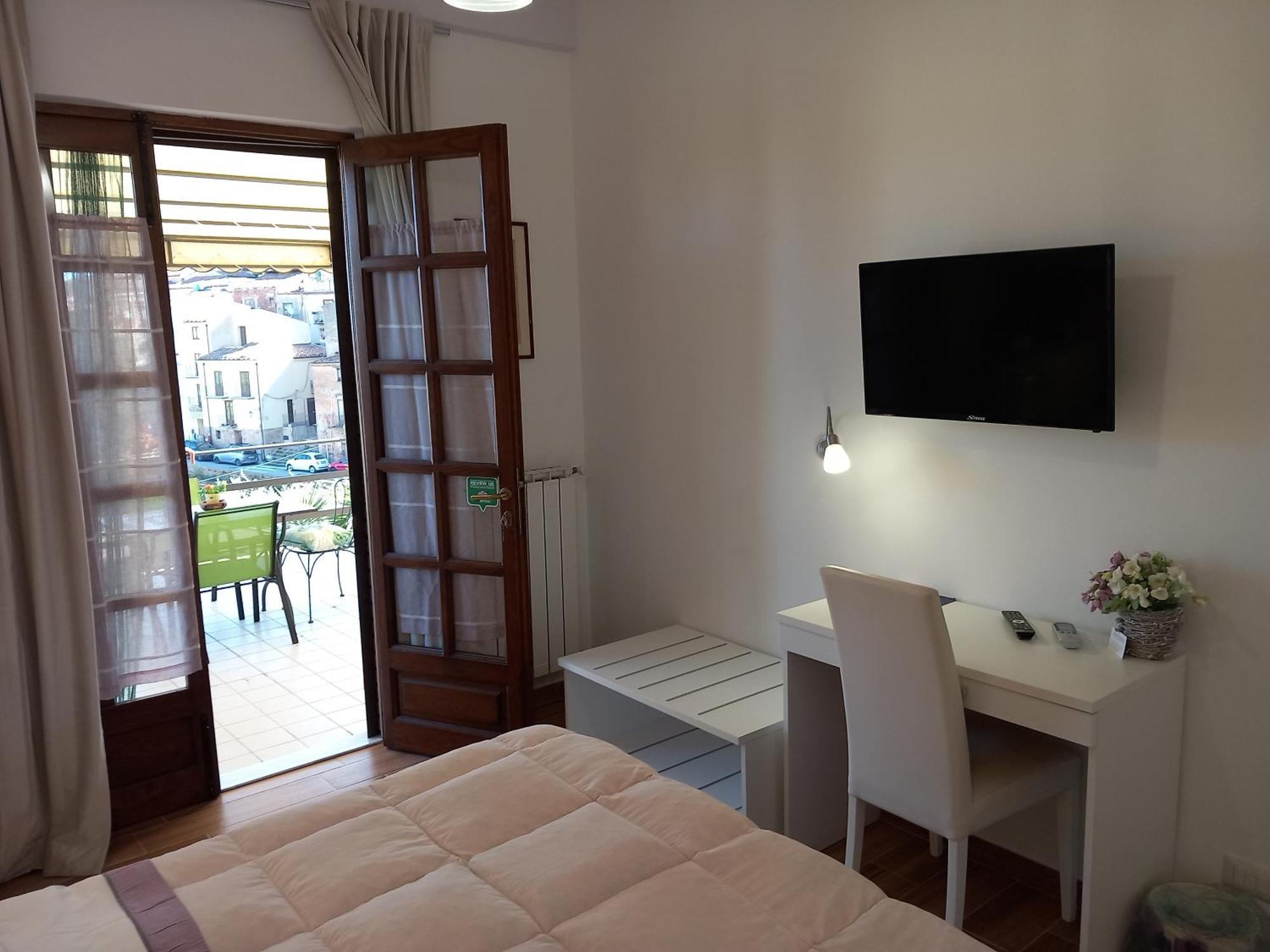 B&B Villa Letizia Castelbuono  Eksteriør billede
