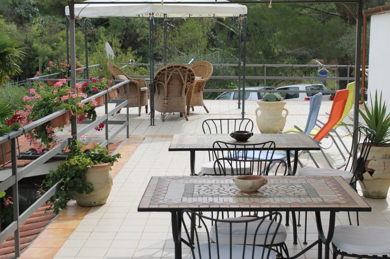 B&B Villa Letizia Castelbuono  Eksteriør billede